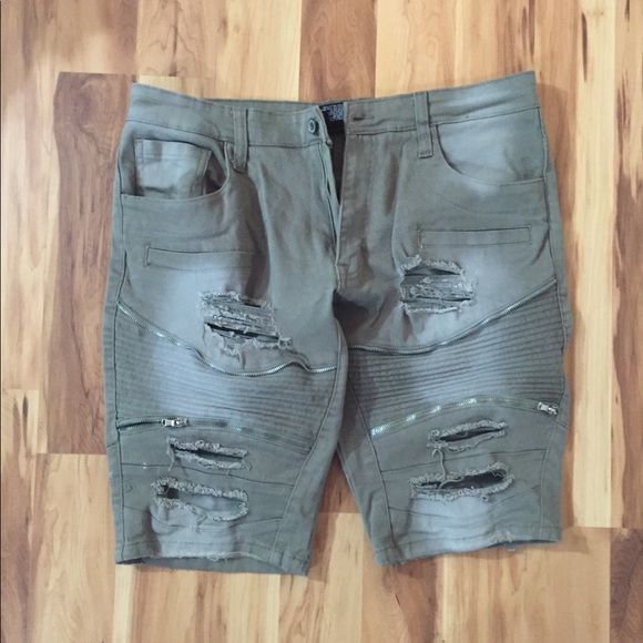 Khaki Green Washed Denim Short - Picture 2 of 3